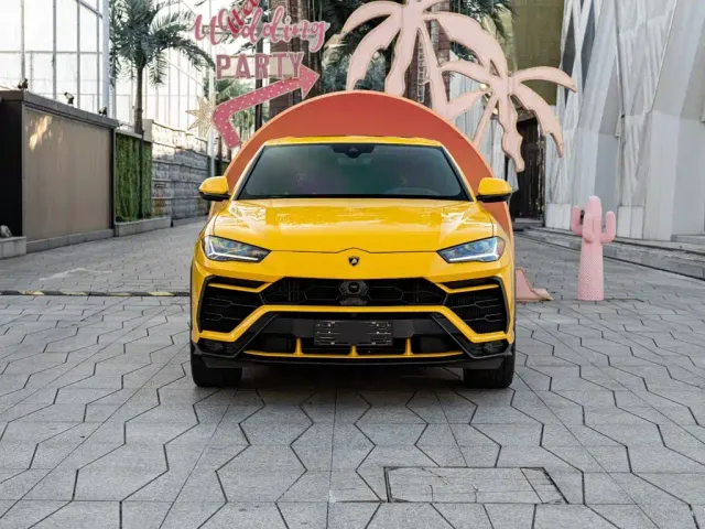 Lamborghini Urus — Фото автомобиля 2