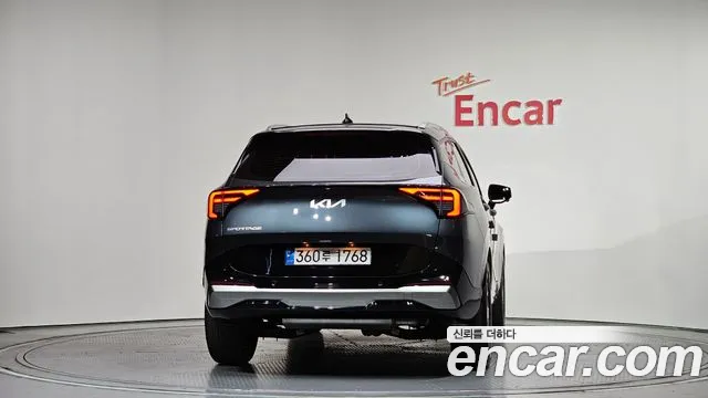 Kia Sportage Бензин 1.6 турбо 2WD — Фото автомобиля 4