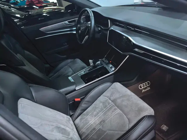 Audi A6L — Фото автомобиля 4