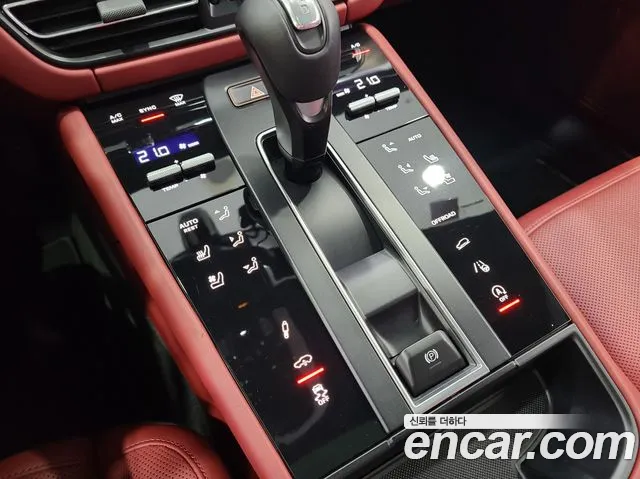 Porsche Macan — Фото автомобиля 3