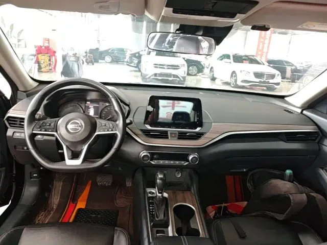 Nissan Teana — Фото автомобиля 9