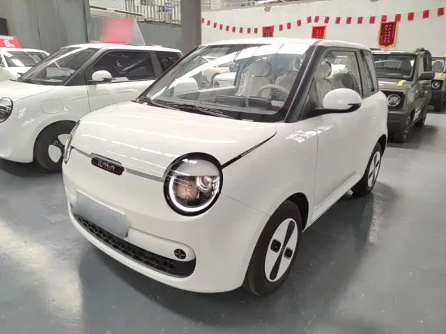 Фотография автомобиля — Changan Lumin