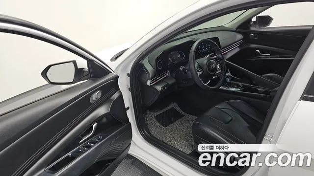 Hyundai Avante CN7 — Фото автомобиля 15