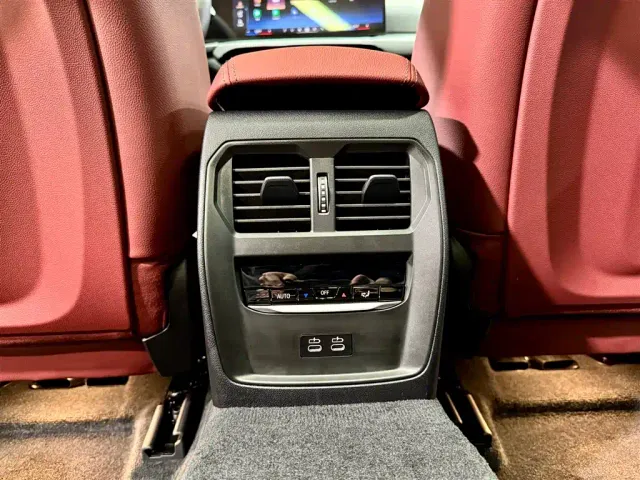 BMW 3 Series — Фото автомобиля 16