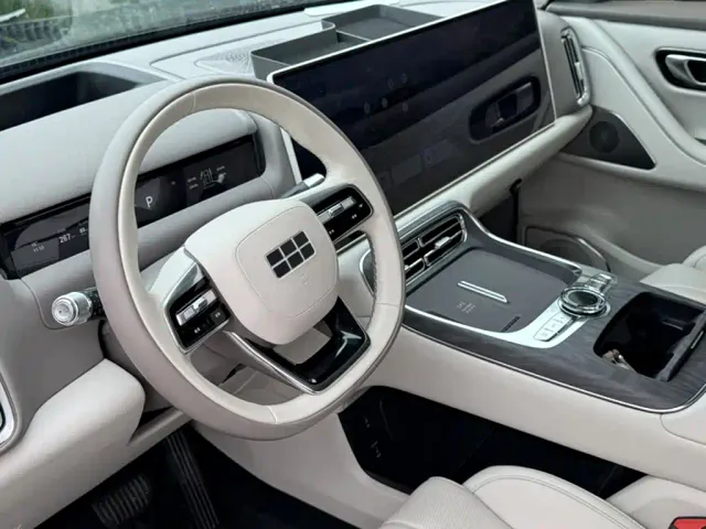 Geely Galaxy M9 — Фото автомобиля 13