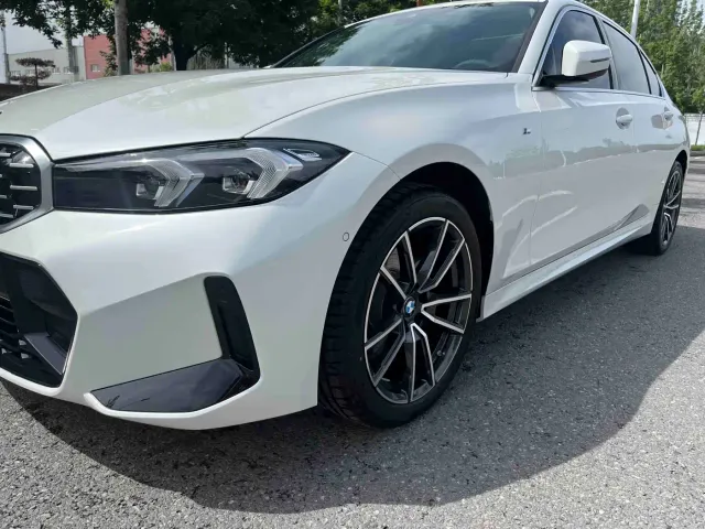 BMW 3 Series — Фото автомобиля 4