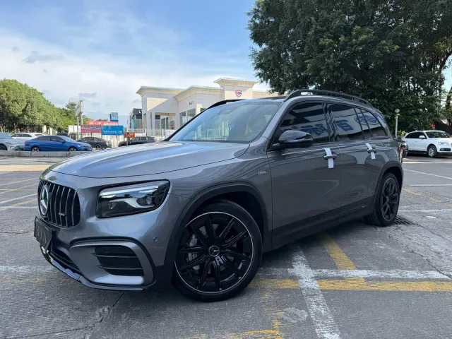 Фотография автомобиля — Mercedes-Benz GLB AMG