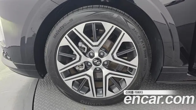 Hyundai Grandeur GN7 — Фото автомобиля 5