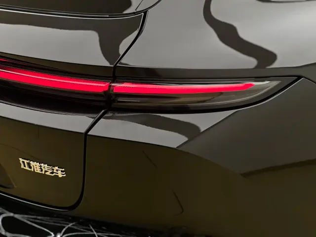 Nio ET5 Touring — Фото автомобиля 23