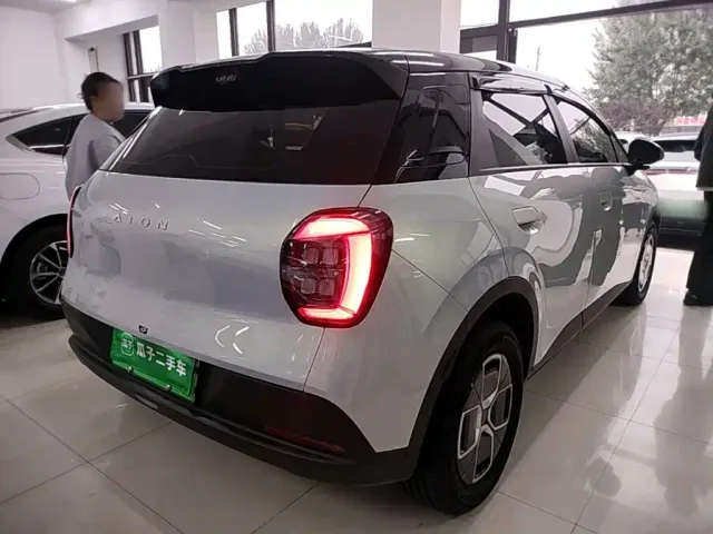 GAC Aion UT — Фото автомобиля 6