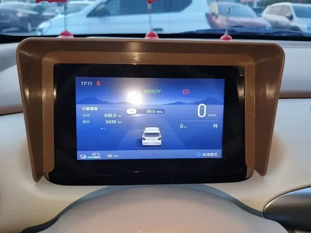Wuling Hongguang Mini EV — Фото автомобиля 11