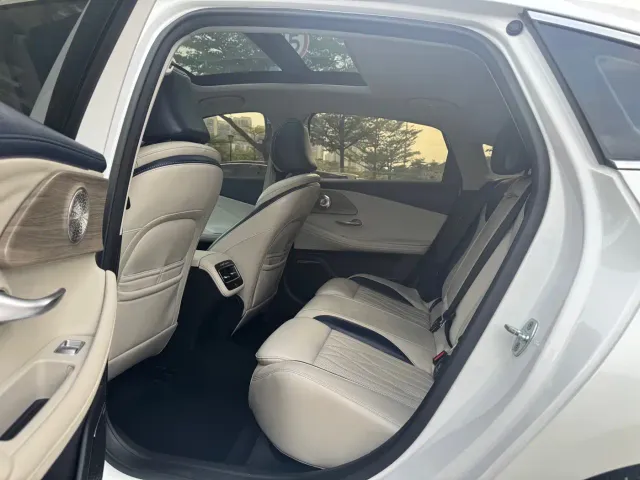 Chery Arrizo 8 — Фото автомобиля 6