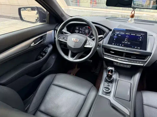 Cadillac CT5 — Фото автомобиля 17