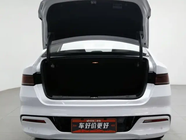 BYD Qin PLUS — Фото автомобиля 16