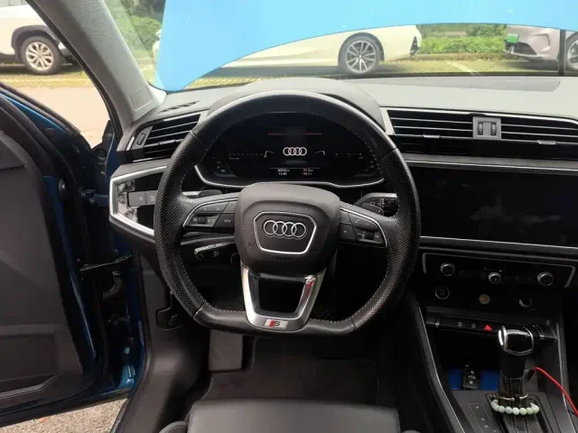 Audi Q3 Sportback — Фото автомобиля 11
