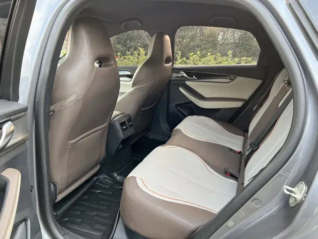 BYD Qin PLUS — Фото автомобиля 7
