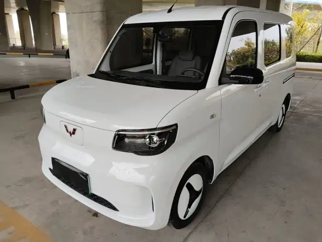 Фотография автомобиля — Wuling Zhiguang NEV