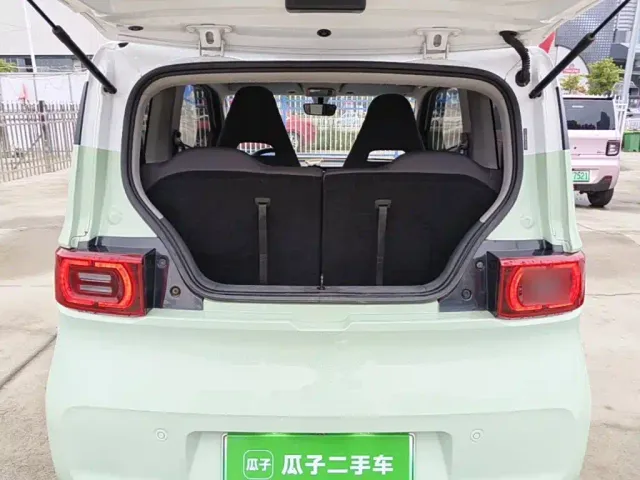 Wuling Hongguang Mini EV — Фото автомобиля 18