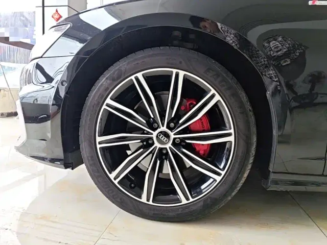 Audi A6L — Фото автомобиля 22