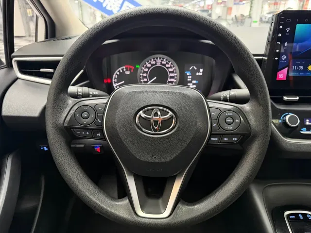 Toyota Corolla — Фото автомобиля 15