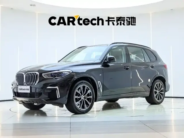 Фотография автомобиля — BMW X5