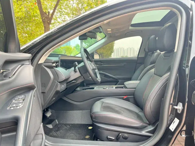 Ford Mondeo — Фото автомобиля 6
