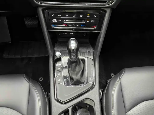 Volkswagen Tharu — Фото автомобиля 10