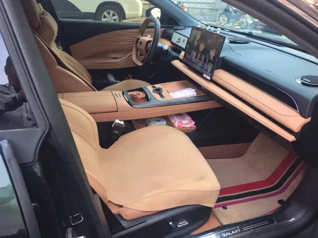 Geely Galaxy Xingyao 8 — Фото автомобиля 8