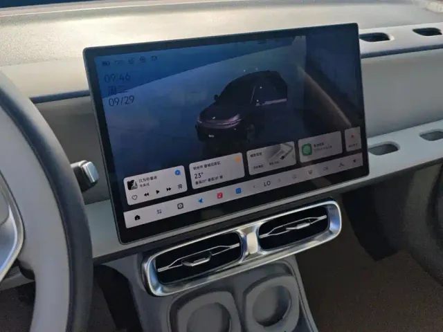Leapmotor B10 — Фото автомобиля 13