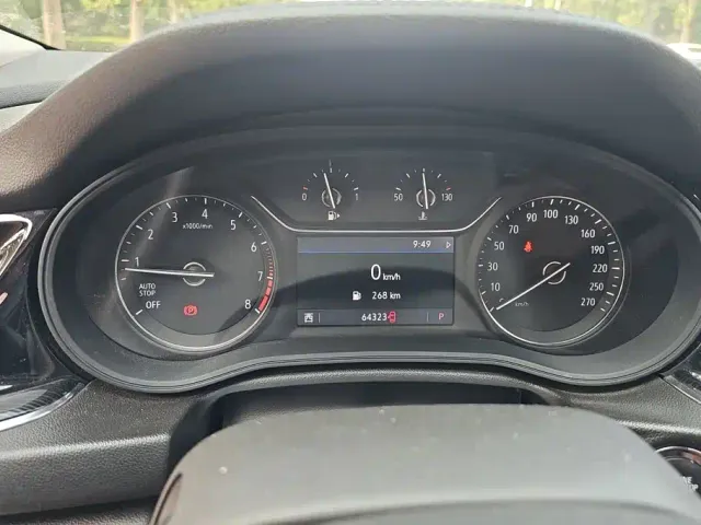 Buick Regal — Фото автомобиля 14