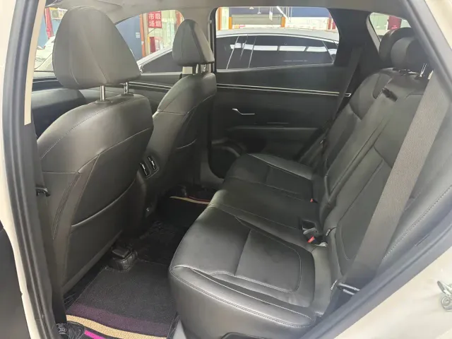 Hyundai Tucson — Фото автомобиля 9