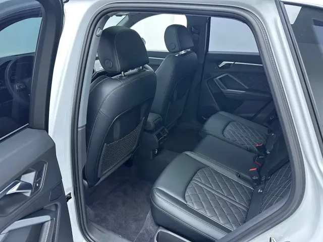 Audi Q3 — Фото автомобиля 3