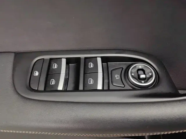 Chery Tiggo 8 — Фото автомобиля 9