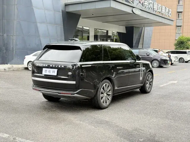 Land Rover Range Rover — Фото автомобиля 25