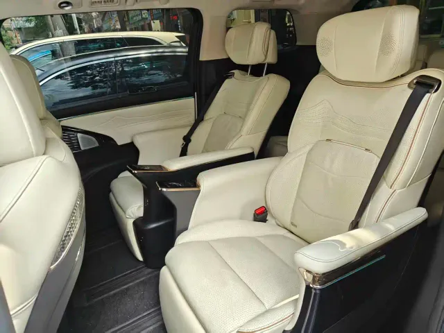 GAC Trumpchi E9 — Фото автомобиля 9