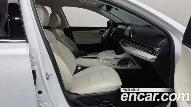 Hyundai Grandeur Grandeur (New) — Фото автомобиля 16