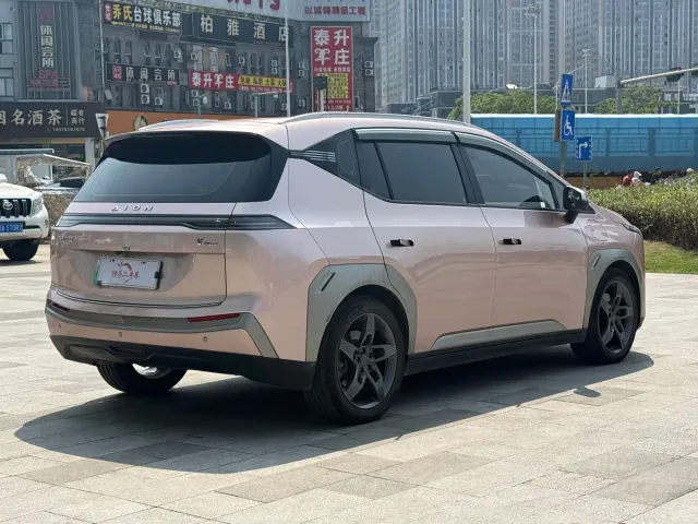 GAC Aion Y — Фото автомобиля 8