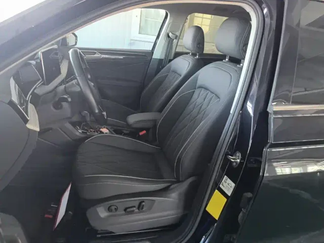 Volkswagen Tiguan L PHEV — Фото автомобиля 14