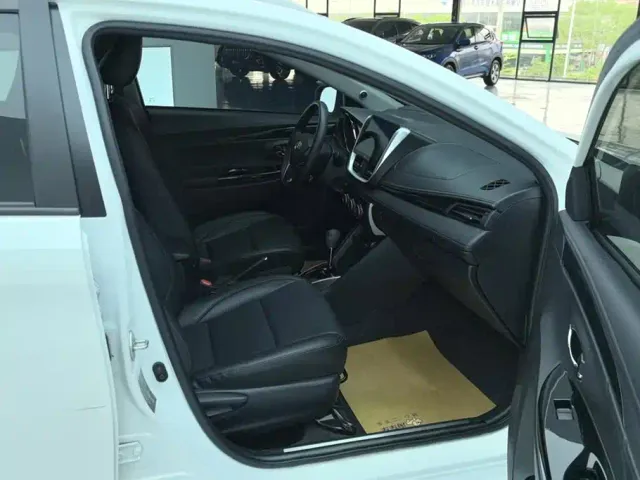 Toyota YARiS L Zhi Xuan — Фото автомобиля 8