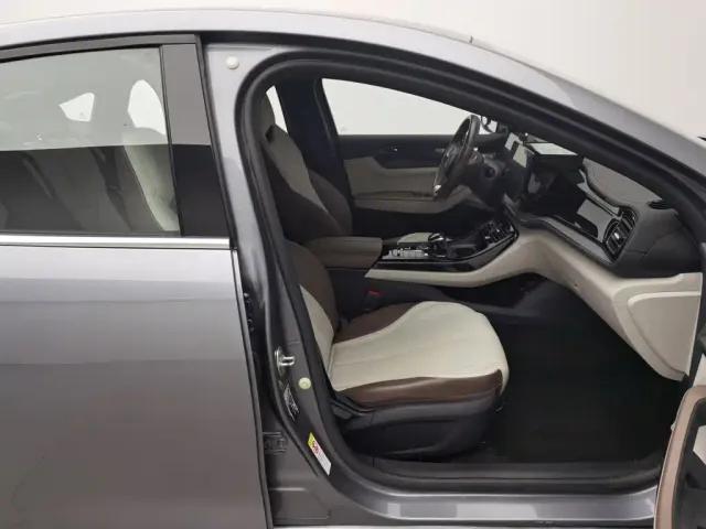 BYD Qin PLUS — Фото автомобиля 23