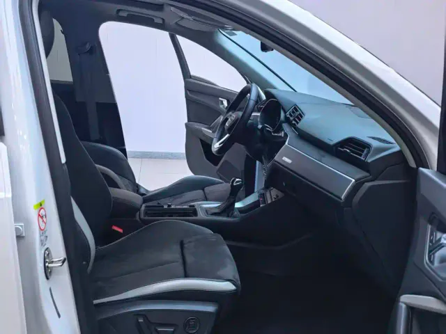Audi Q3 — Фото автомобиля 13