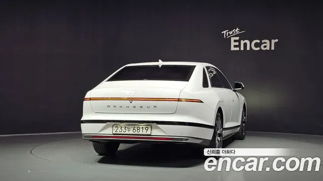 Hyundai Grandeur GN7 — Фото автомобиля 4