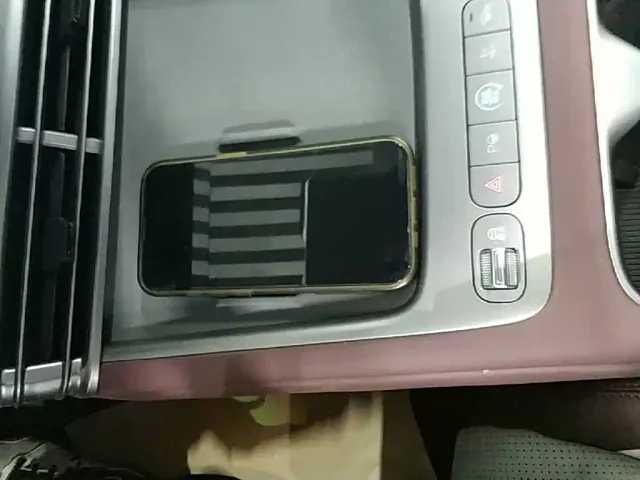 BYD Seal 07 DM-i — Фото автомобиля 8