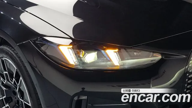 BMW i4 — Фото автомобиля 18