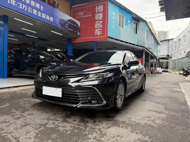 Фотография автомобиля — Toyota Camry