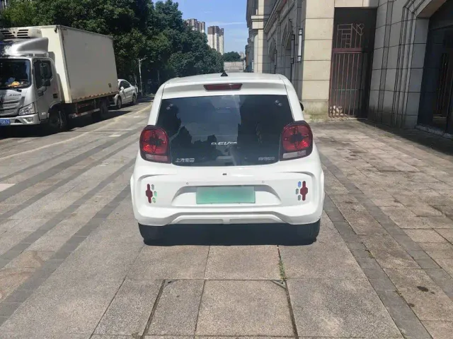 Roewe Clever — Фото автомобиля 5