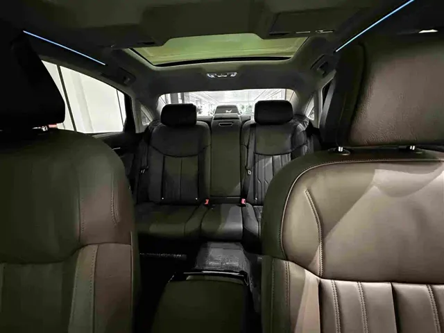 Audi A8 — Фото автомобиля 18