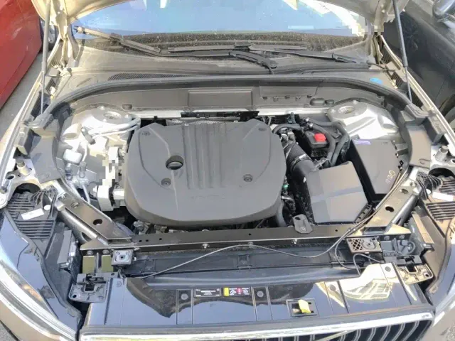 Volvo XC60 — Фото автомобиля 21