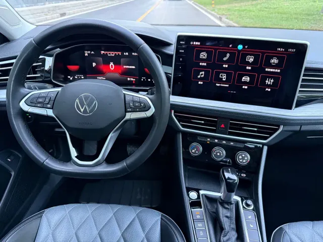 Volkswagen Sagitar — Фото автомобиля 12