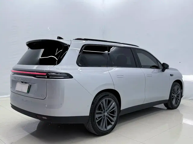 Leapmotor C16 — Фото автомобиля 13